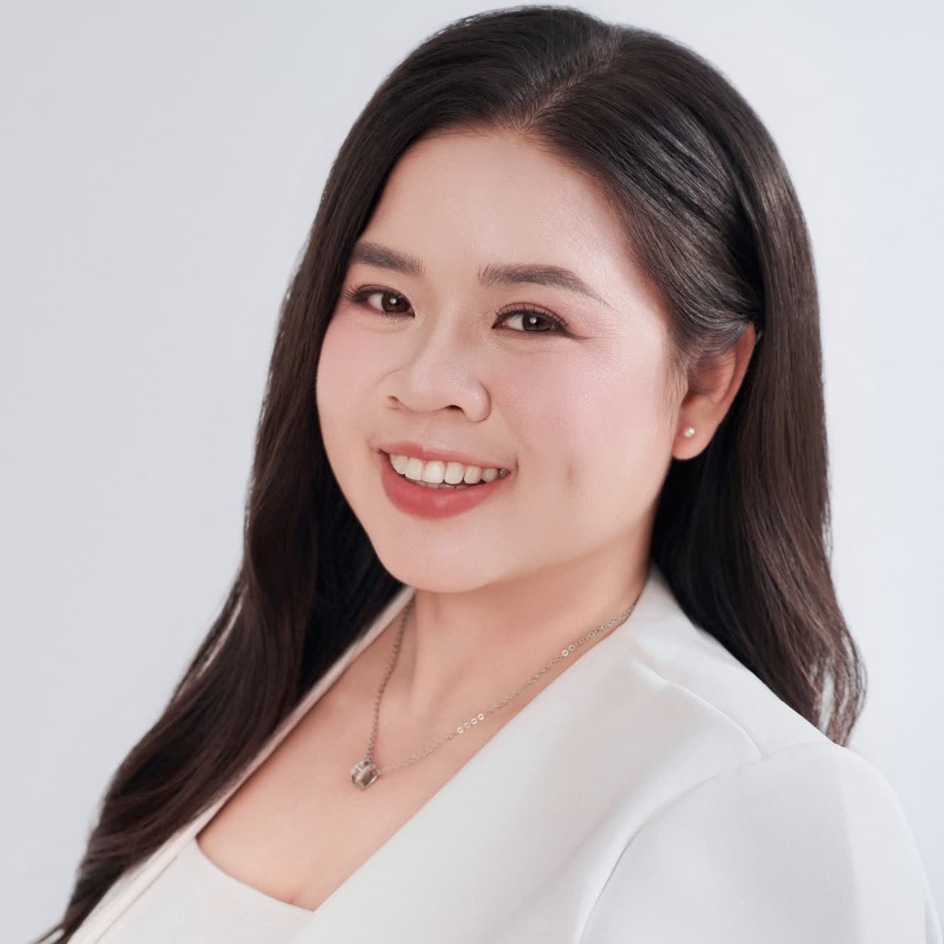 Chân dung Voice Coach Kiều Nhung